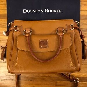 Stunning leather Dooney & Bourke bag